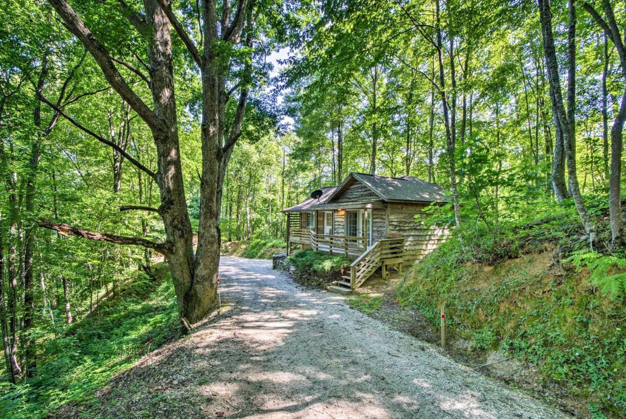 Cozy The Woodshop Cabin With Deck And Forest Views! Robbinsville Exterior photo